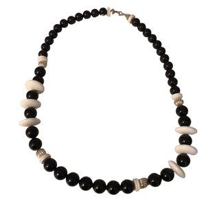 Vintage Monet silver beaded black and white necklace 15"